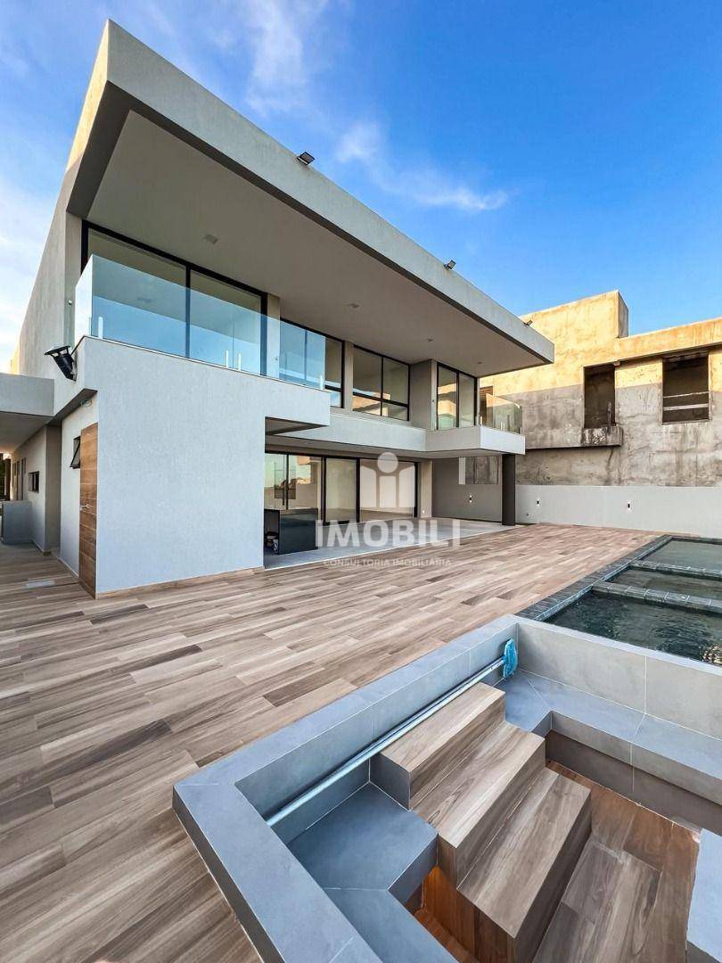 Casa de Condomínio, 5 quartos - Foto 1