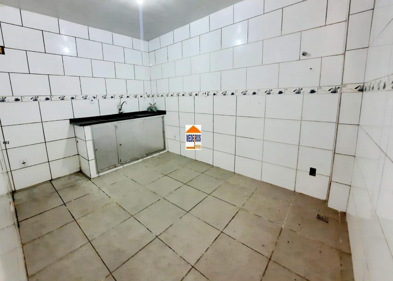 Casa à venda com 2 quartos, 100m² - Foto 4