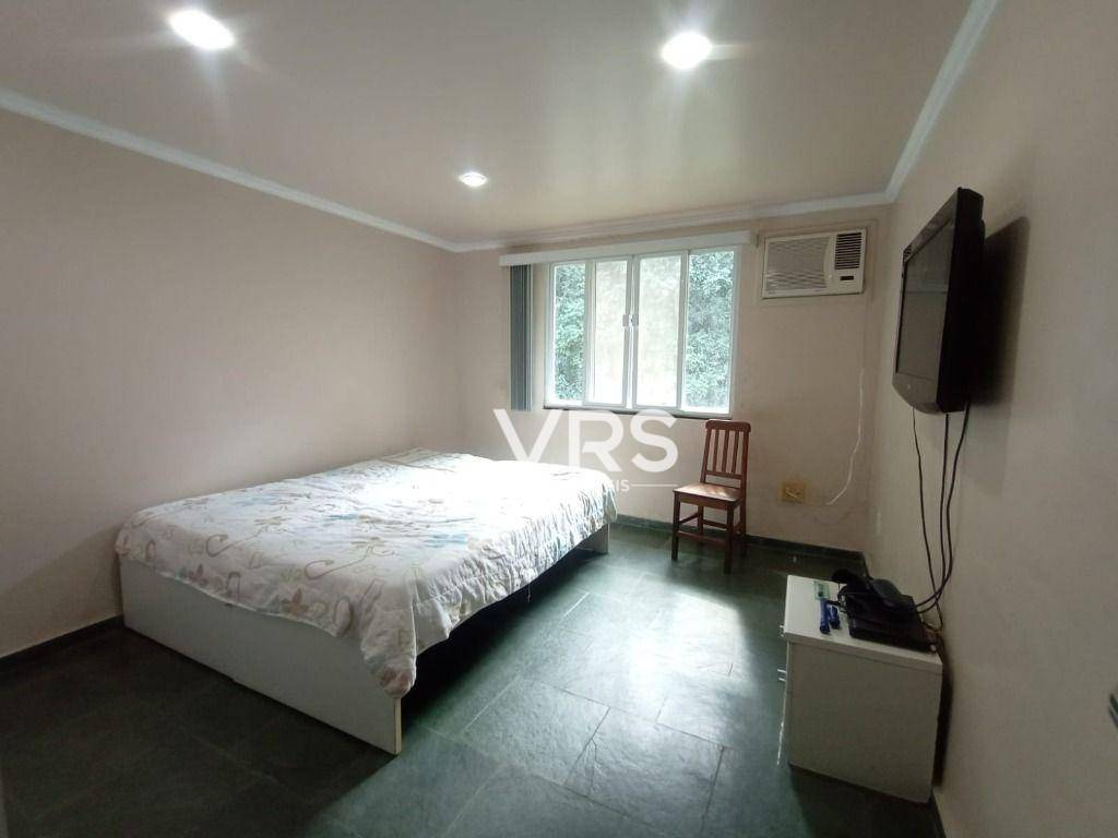 Casa de Condomínio à venda com 3 quartos, 280m² - Foto 14