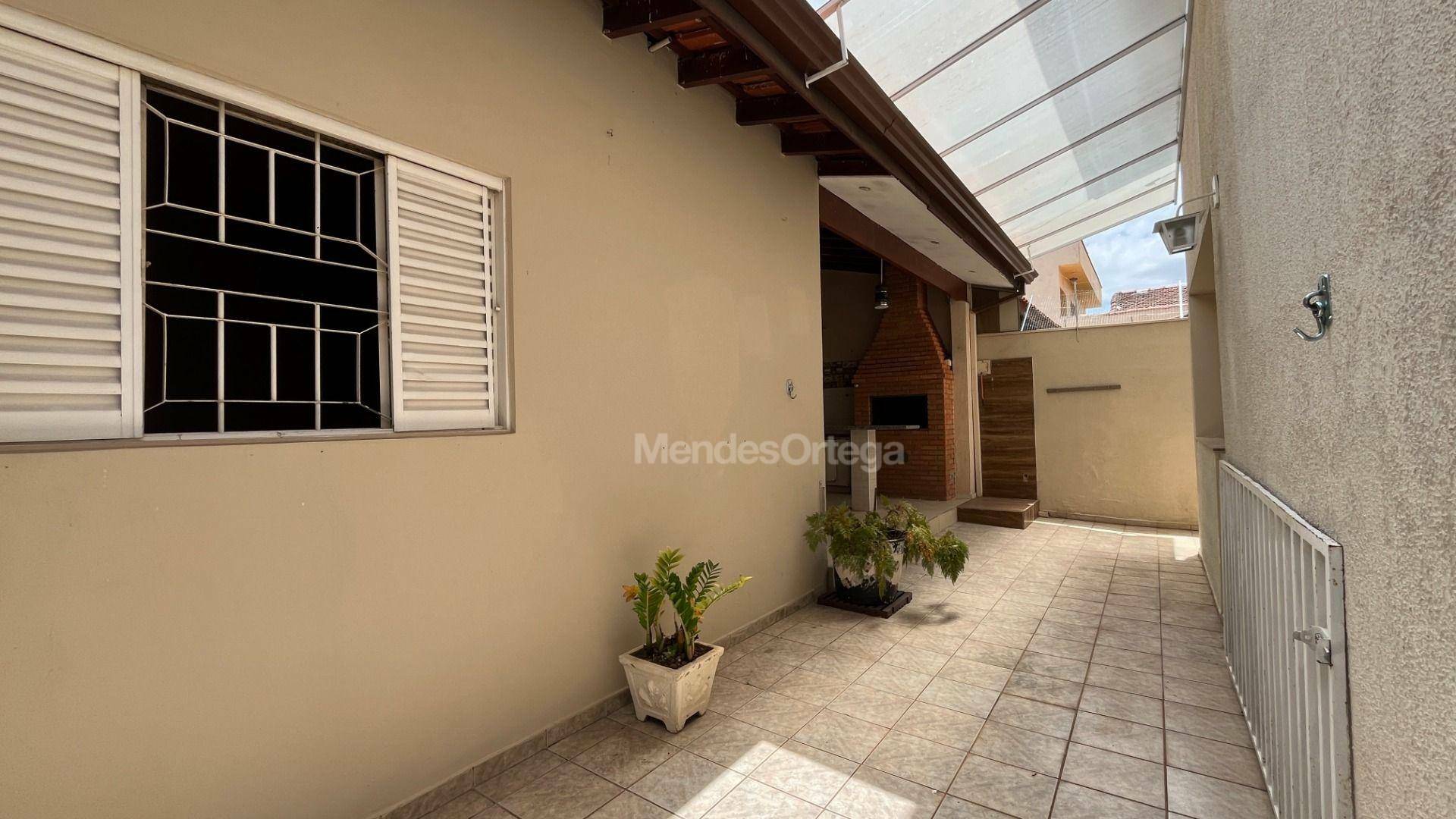 Casa à venda com 3 quartos, 208m² - Foto 20