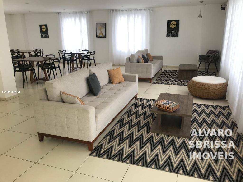 Apartamento para alugar com 2 quartos, 65m² - Foto 20