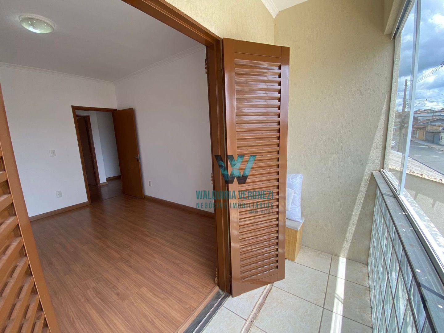 Casa à venda com 3 quartos, 169m² - Foto 16