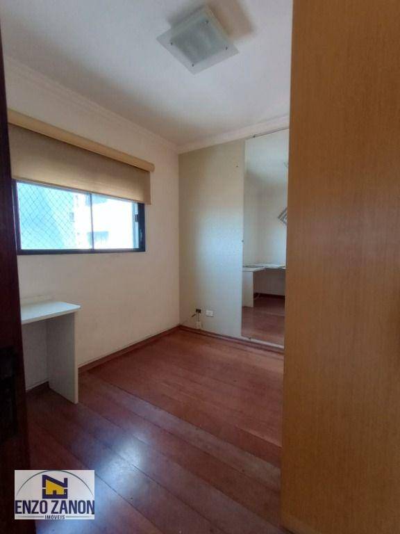 Apartamento para alugar com 3 quartos, 90m² - Foto 14