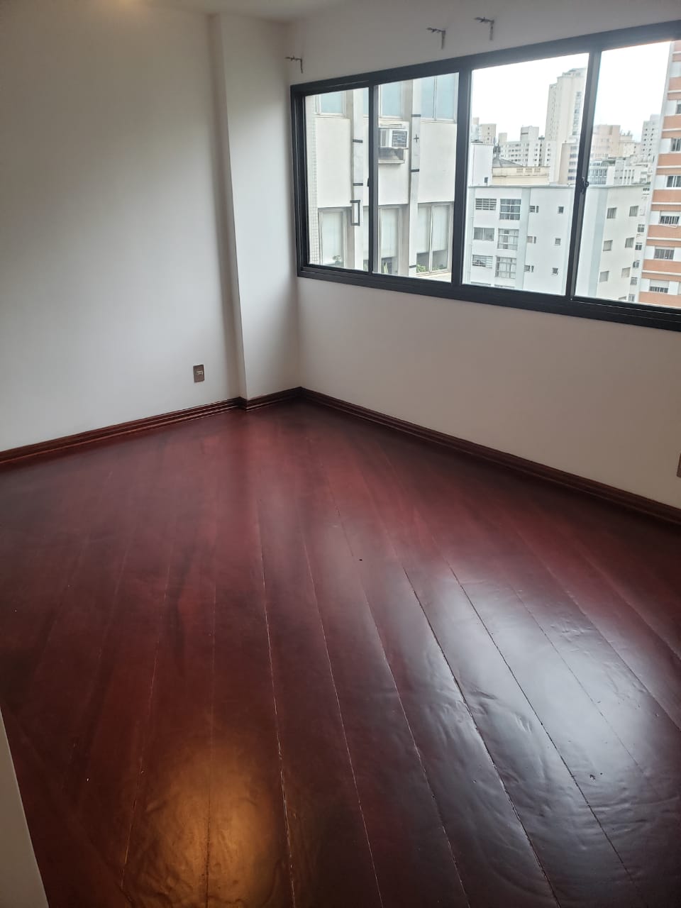 Apartamento à venda com 4 quartos, 160m² - Foto 9