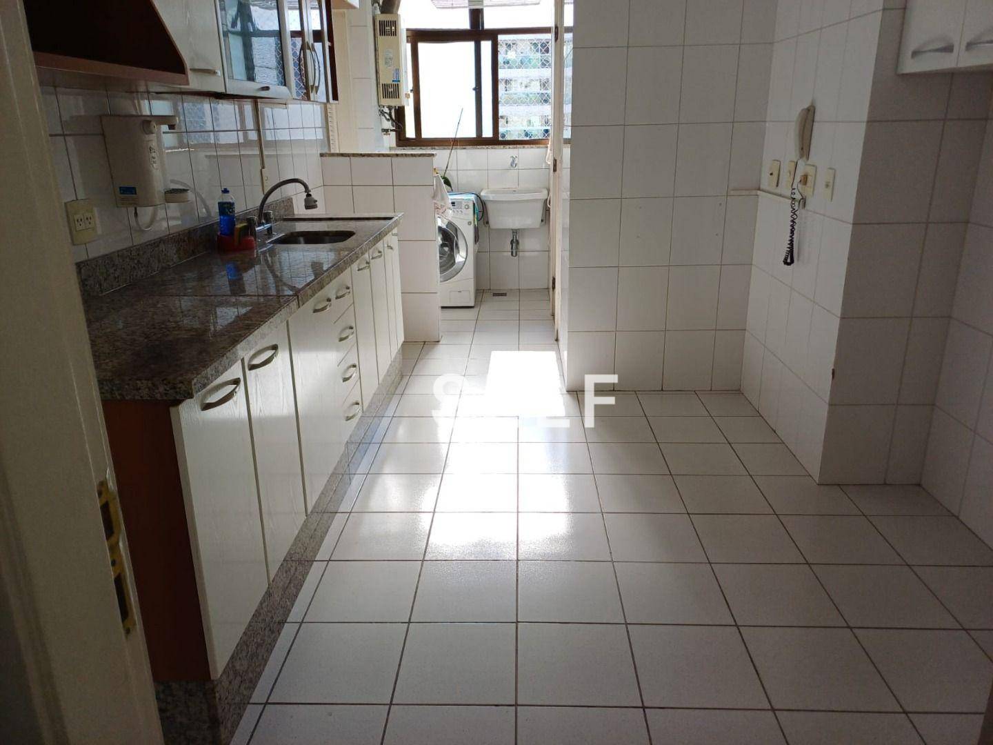 Apartamento à venda com 3 quartos, 95m² - Foto 13