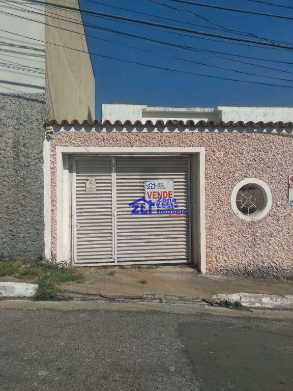 Sobrado à venda com 3 quartos, 50m² - Foto 1