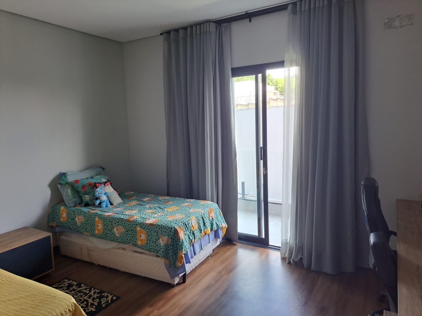 Casa de Condomínio à venda com 4 quartos, 290m² - Foto 17