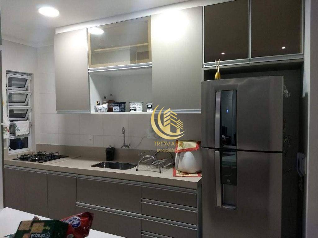 Apartamento à venda com 2 quartos, 75m² - Foto 2