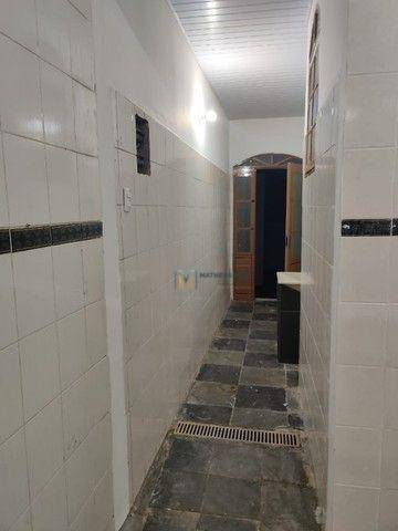 Casa para alugar com 2 quartos, 130m² - Foto 10