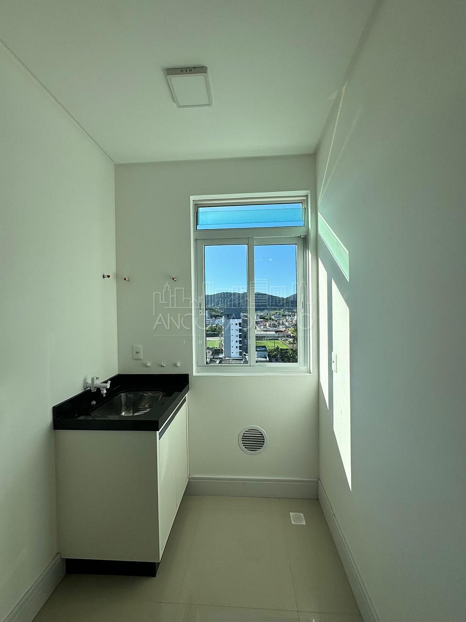 Apartamento à venda com 2 quartos, 76m² - Foto 6