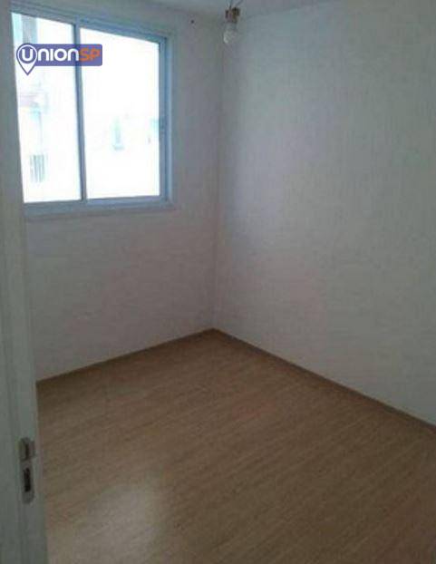 Apartamento à venda com 2 quartos, 46m² - Foto 2