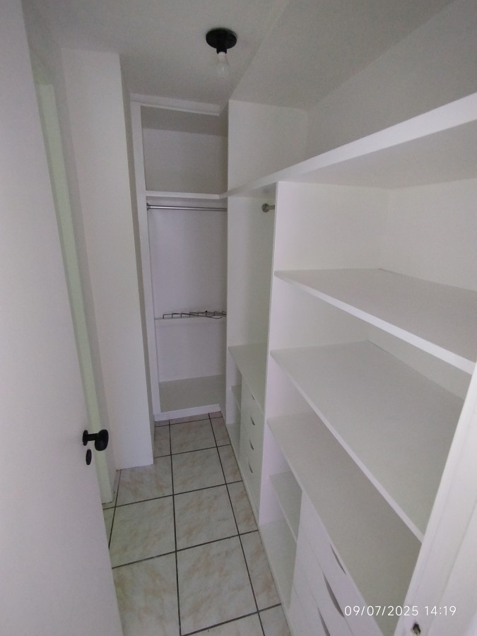 Apartamento para alugar com 3 quartos, 131m² - Foto 33