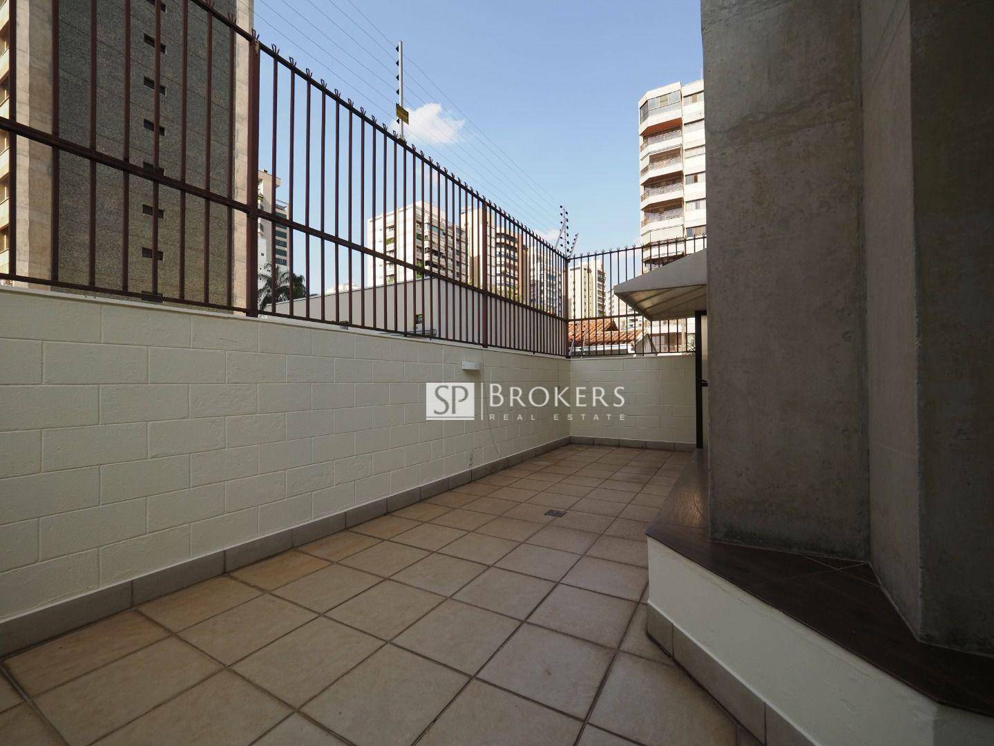 Apartamento à venda com 4 quartos, 226m² - Foto 15