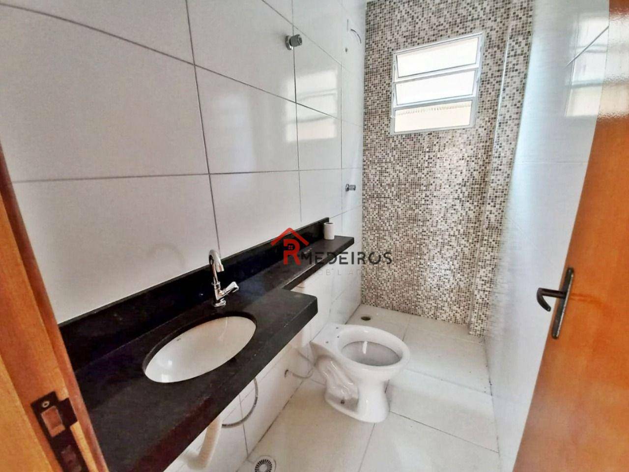 Casa à venda com 2 quartos, 50m² - Foto 11