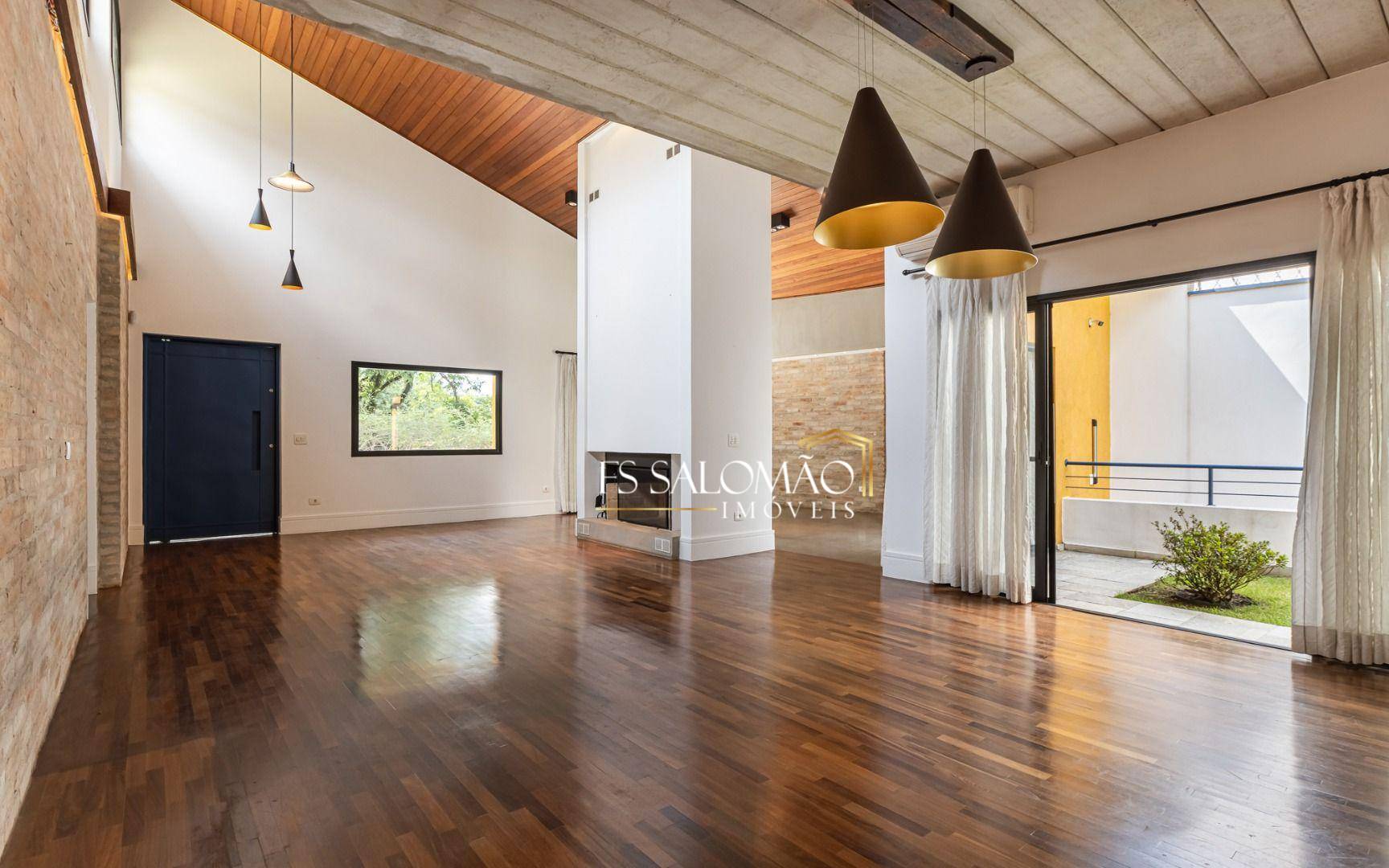 Casa à venda com 3 quartos, 329m² - Foto 2