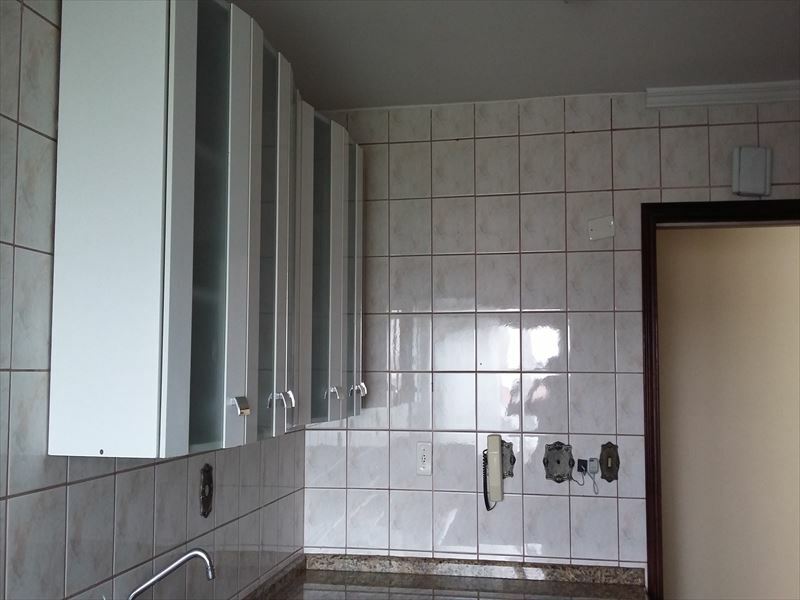 Apartamento para alugar com 2 quartos, 68m² - Foto 8