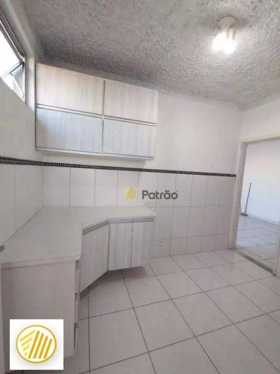 Apartamento à venda com 2 quartos, 74m² - Foto 8