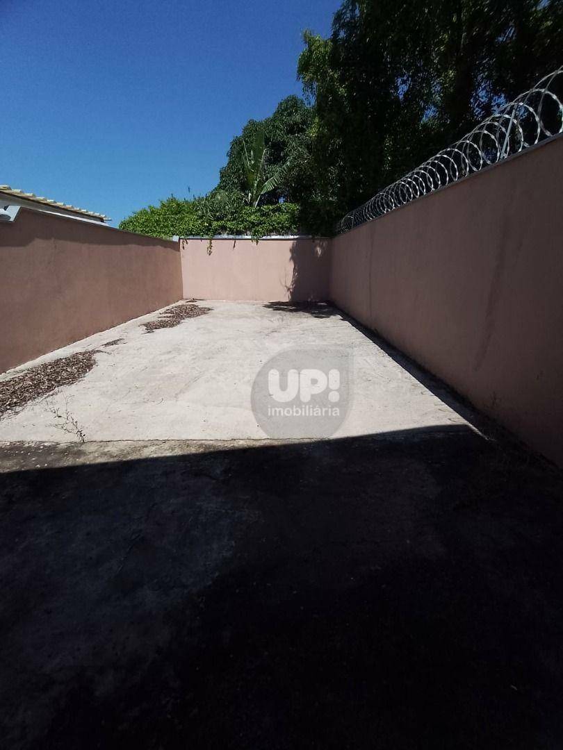 Casa à venda com 2 quartos, 60m² - Foto 16