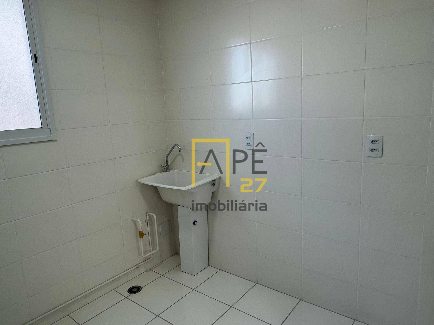 Apartamento à venda com 2 quartos, 42m² - Foto 5