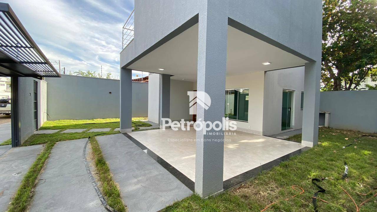 Sobrado à venda com 3 quartos, 160m² - Foto 2