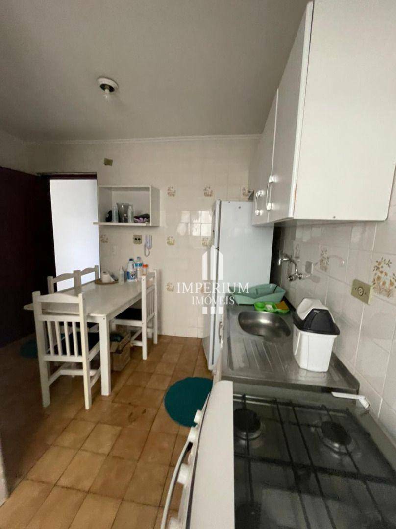 Apartamento à venda com 2 quartos, 66m² - Foto 17