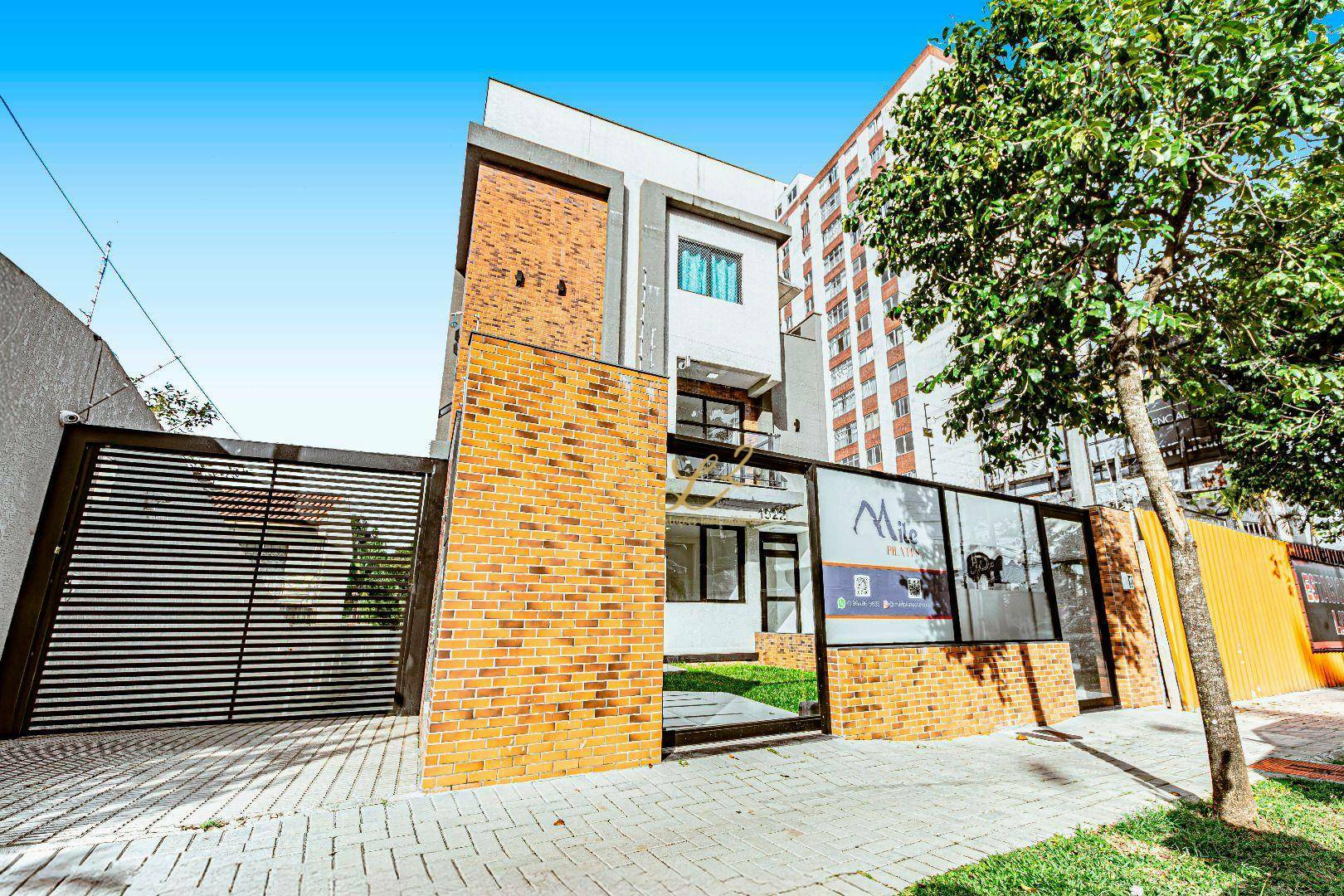 Apartamento para alugar com 2 quartos, 64m² - Foto 41