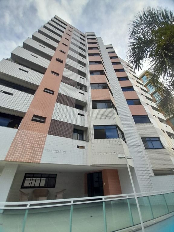 Apartamento à venda com 3 quartos, 149m² - Foto 1