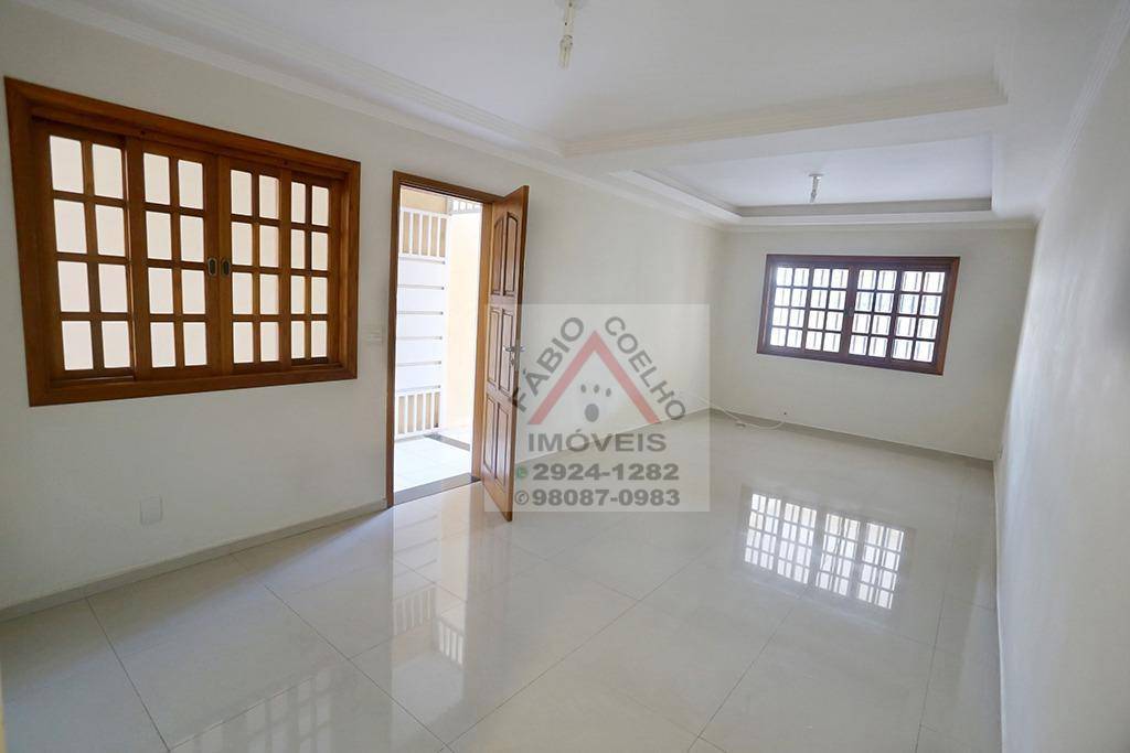 Sobrado à venda com 3 quartos, 165m² - Foto 1