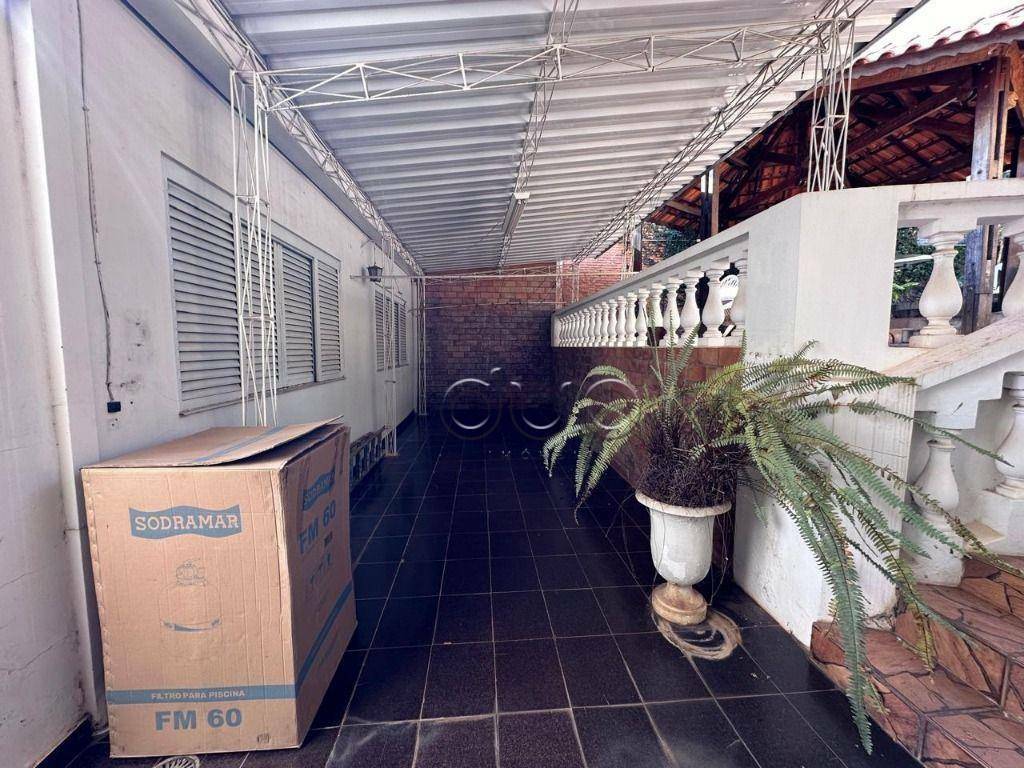 Casa à venda com 3 quartos, 350m² - Foto 25