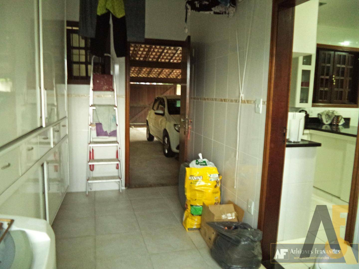 Casa à venda com 4 quartos, 324m² - Foto 10