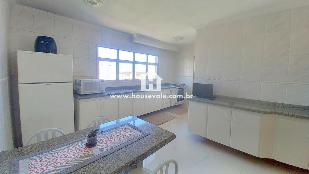 Apartamento à venda com 3 quartos, 117m² - Foto 9