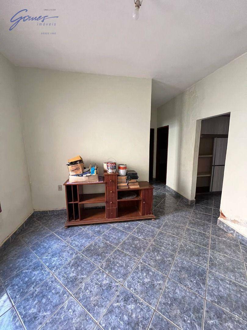 Casa à venda com 5 quartos, 174m² - Foto 17