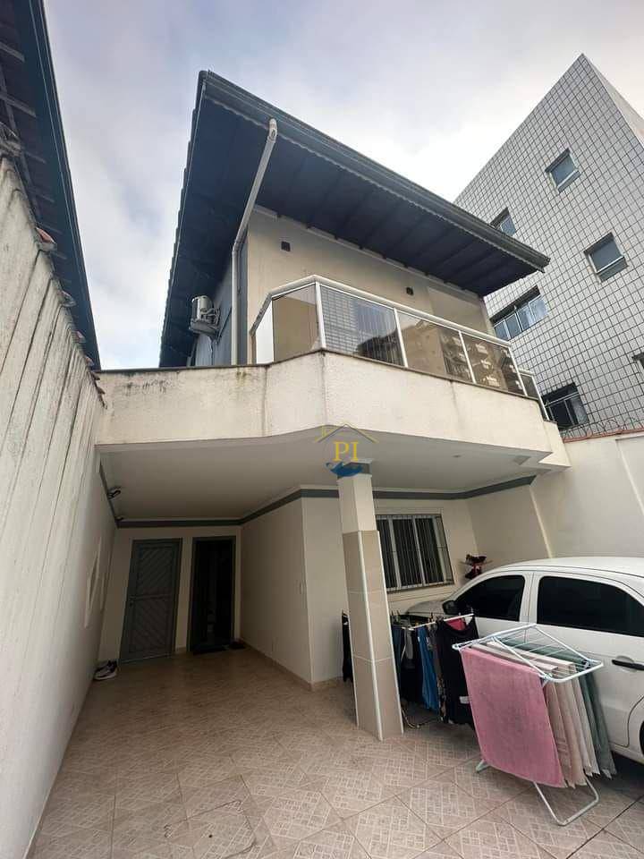 Sobrado à venda com 3 quartos, 129m² - Foto 1