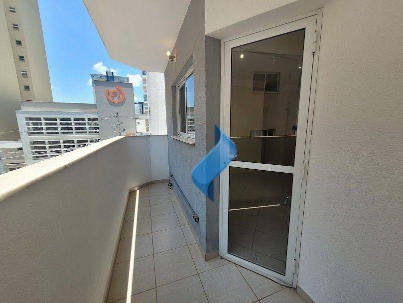 Apartamento para alugar com 2 quartos, 72m² - Foto 6