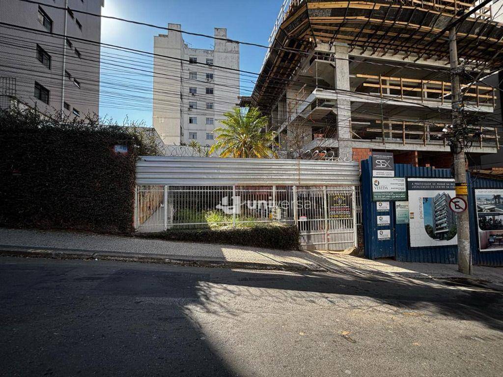 Casa, 5 quartos, 290 m² - Foto 3
