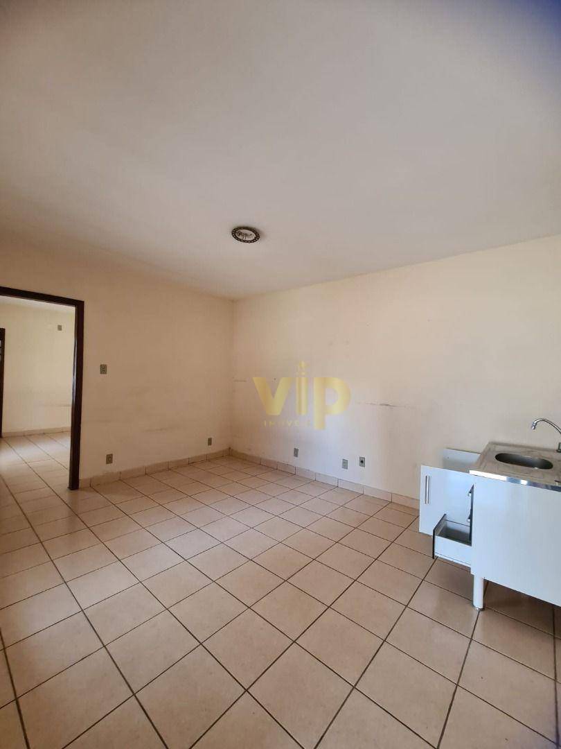 Casa à venda com 6 quartos, 270m² - Foto 13