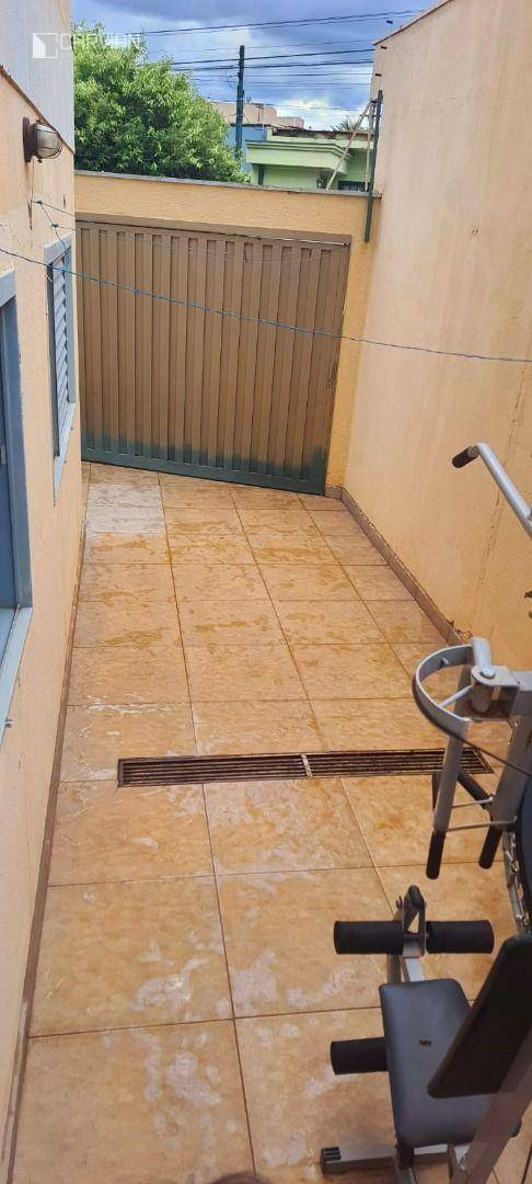 Apartamento à venda com 2 quartos, 75m² - Foto 23
