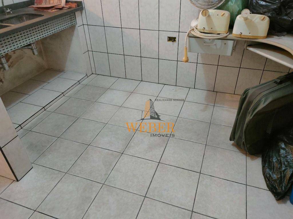 Sobrado à venda com 5 quartos, 216m² - Foto 29