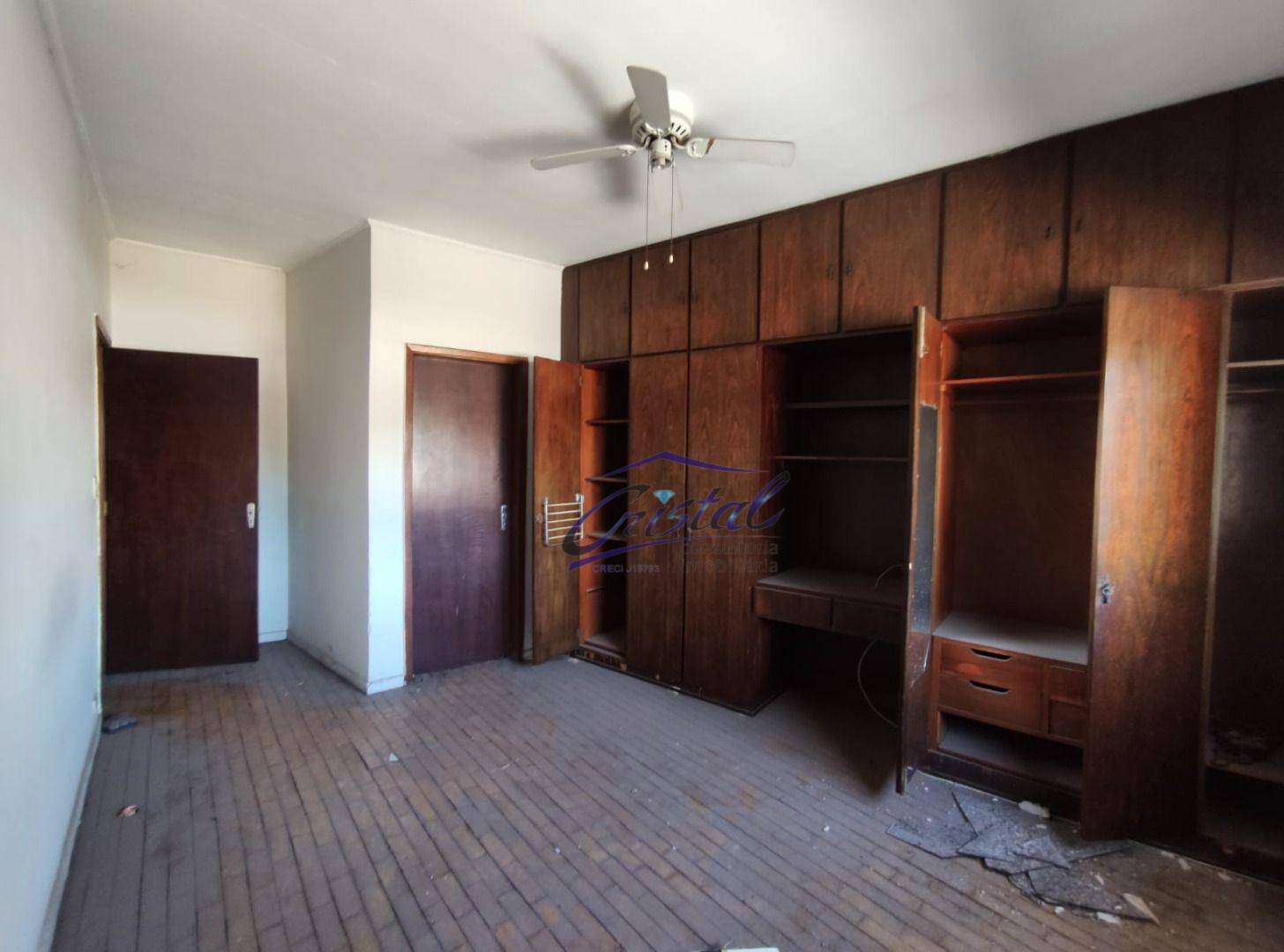 Casa para alugar com 3 quartos, 200m² - Foto 6