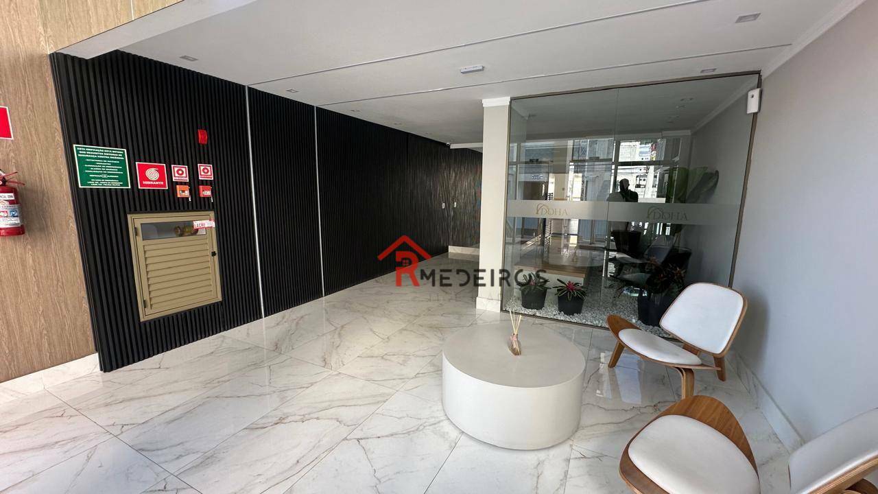 Apartamento à venda com 2 quartos, 63m² - Foto 1