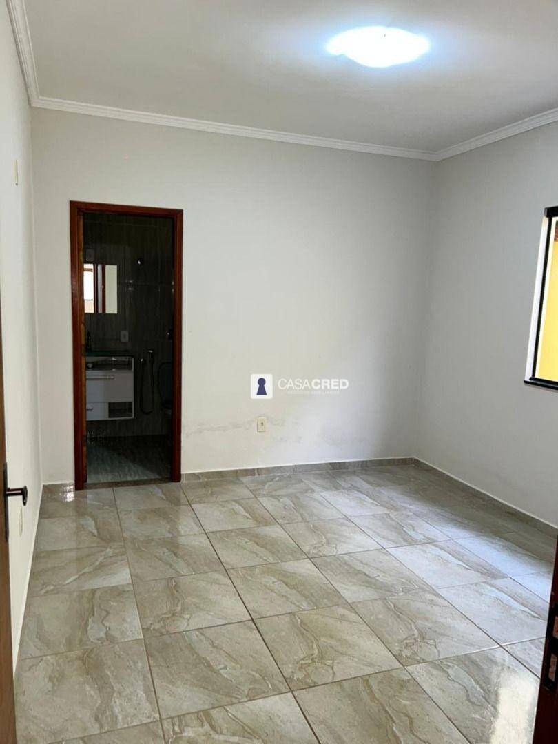 Casa à venda com 2 quartos, 70m² - Foto 11