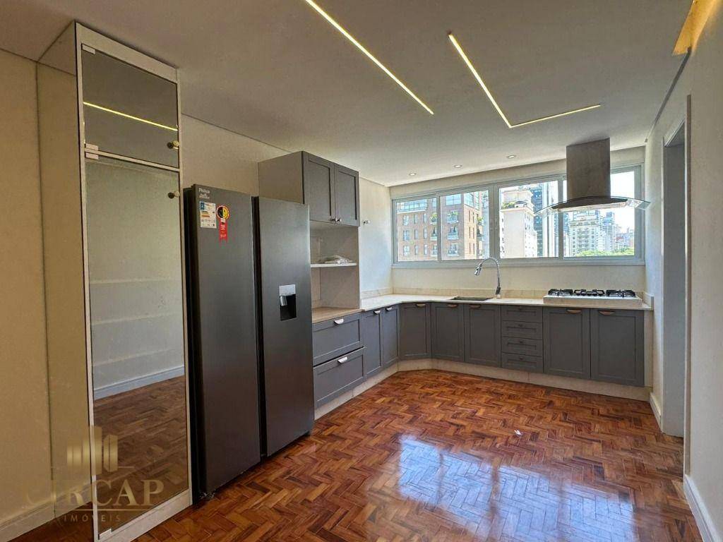 Apartamento à venda com 2 quartos, 100m² - Foto 2