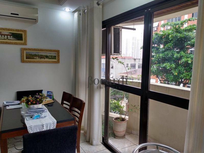 Apartamento à venda com 2 quartos, 100m² - Foto 7