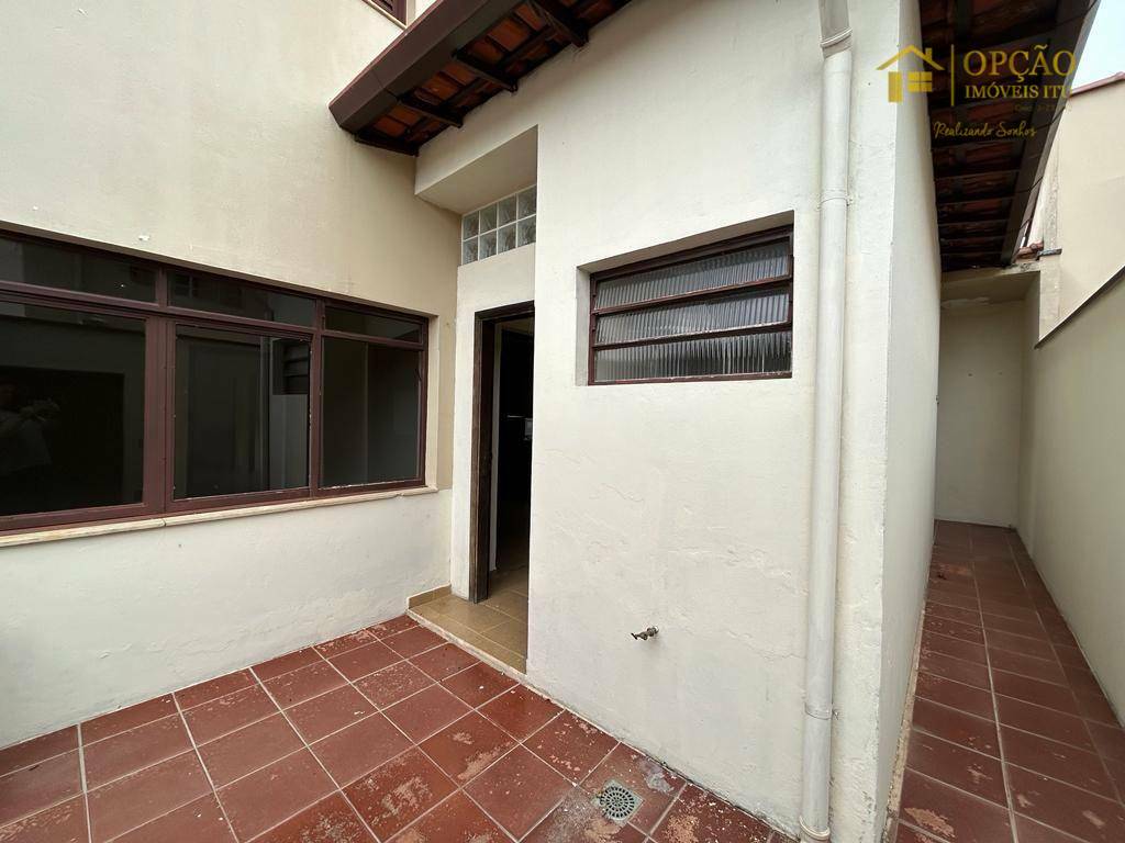 Casa à venda com 3 quartos, 337m² - Foto 19