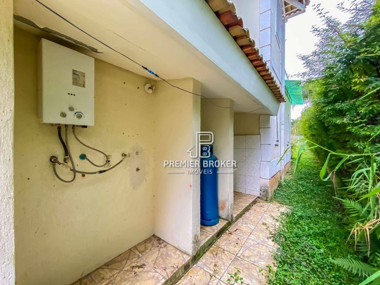 Casa de Condomínio à venda com 4 quartos, 205m² - Foto 4