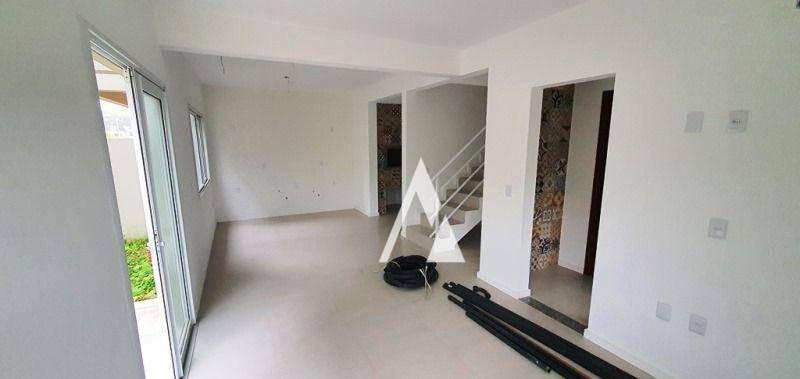 Casa à venda com 4 quartos, 140m² - Foto 5