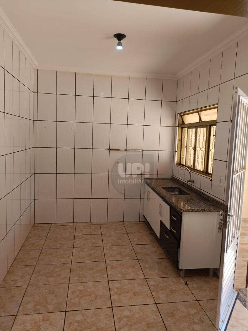 Casa à venda com 2 quartos, 175m² - Foto 7