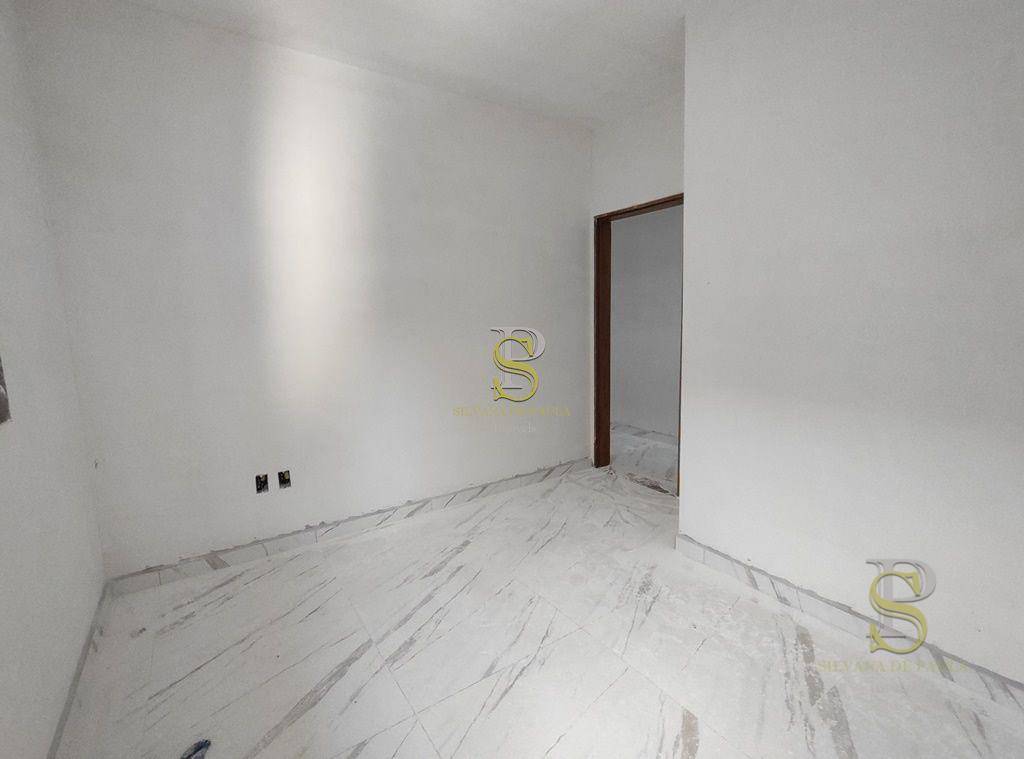 Casa à venda com 3 quartos, 100m² - Foto 23