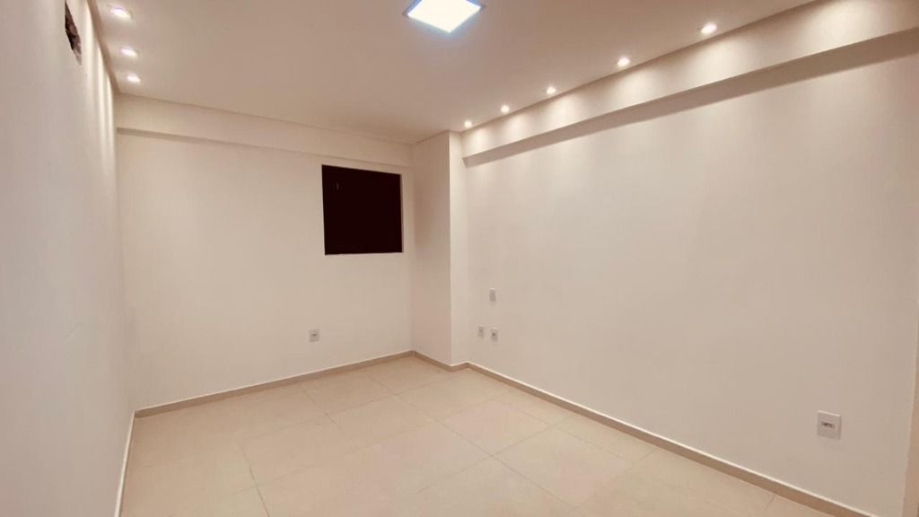 Apartamento para alugar com 3 quartos, 100m² - Foto 2