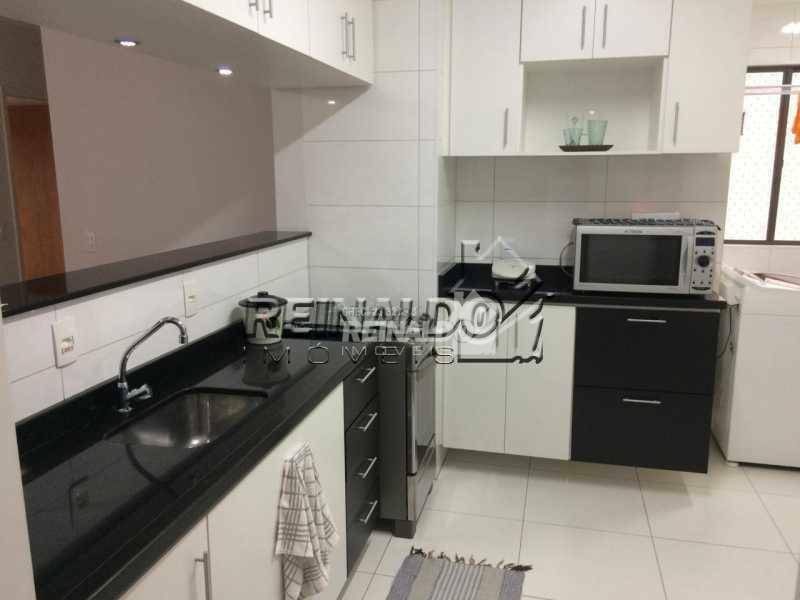 Apartamento à venda com 3 quartos, 80m² - Foto 11